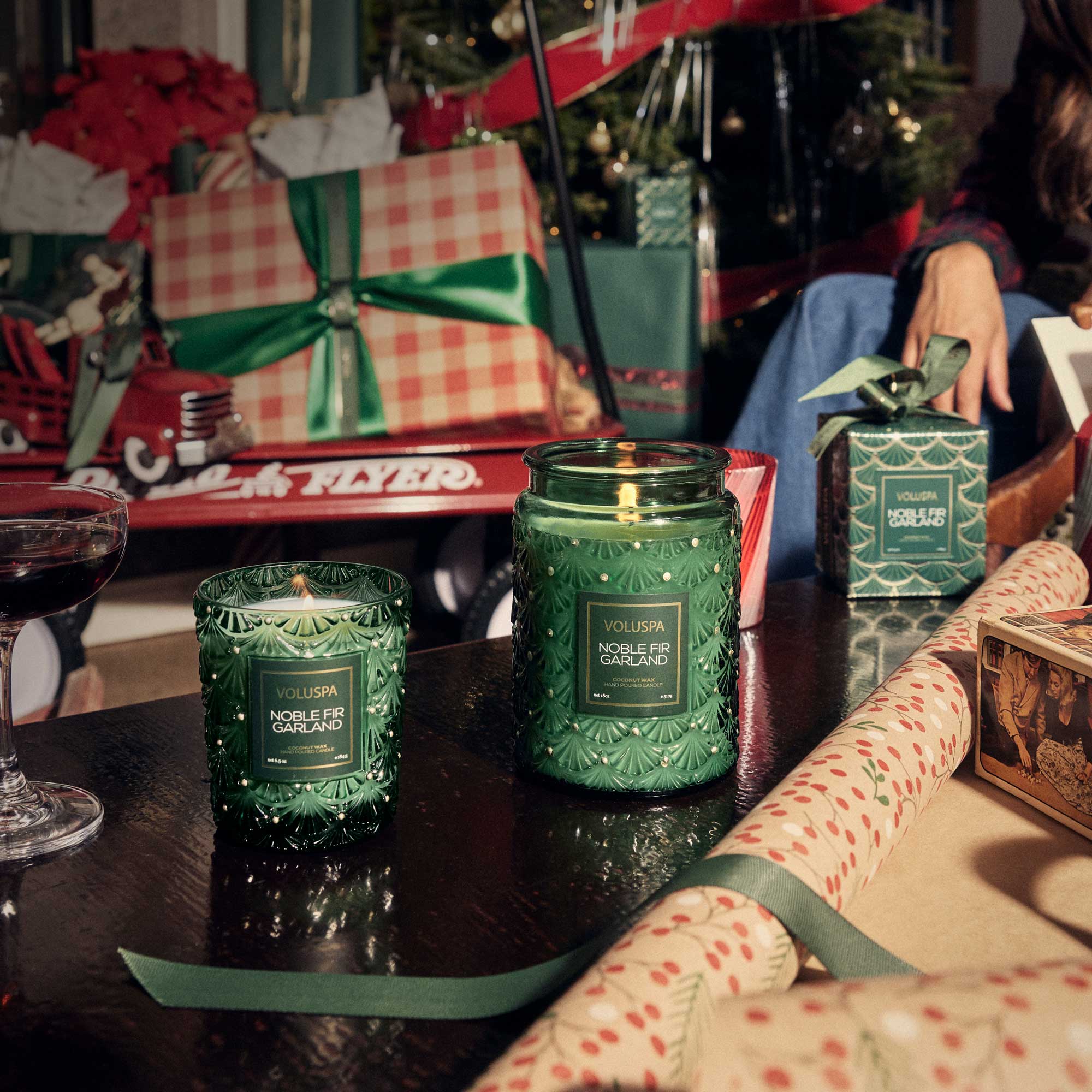 Alternative view of Noble Fir Garland - Classic Candle