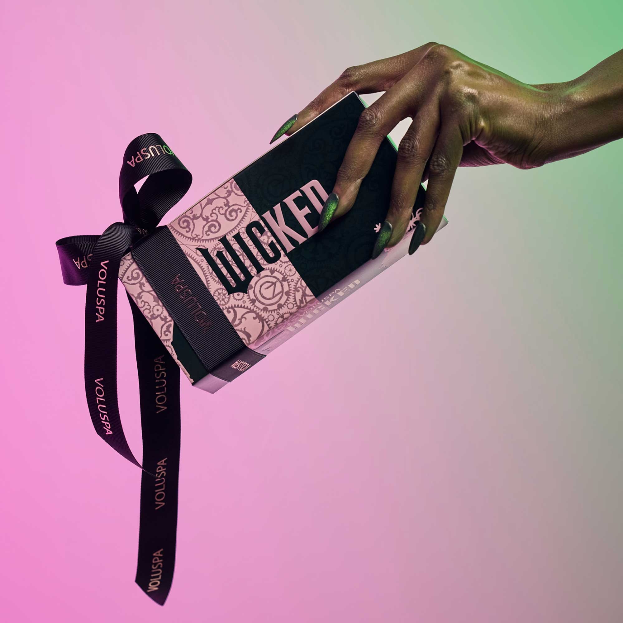 Alternative view of Pink Goes Good With Green - Mini Tin Gift Set