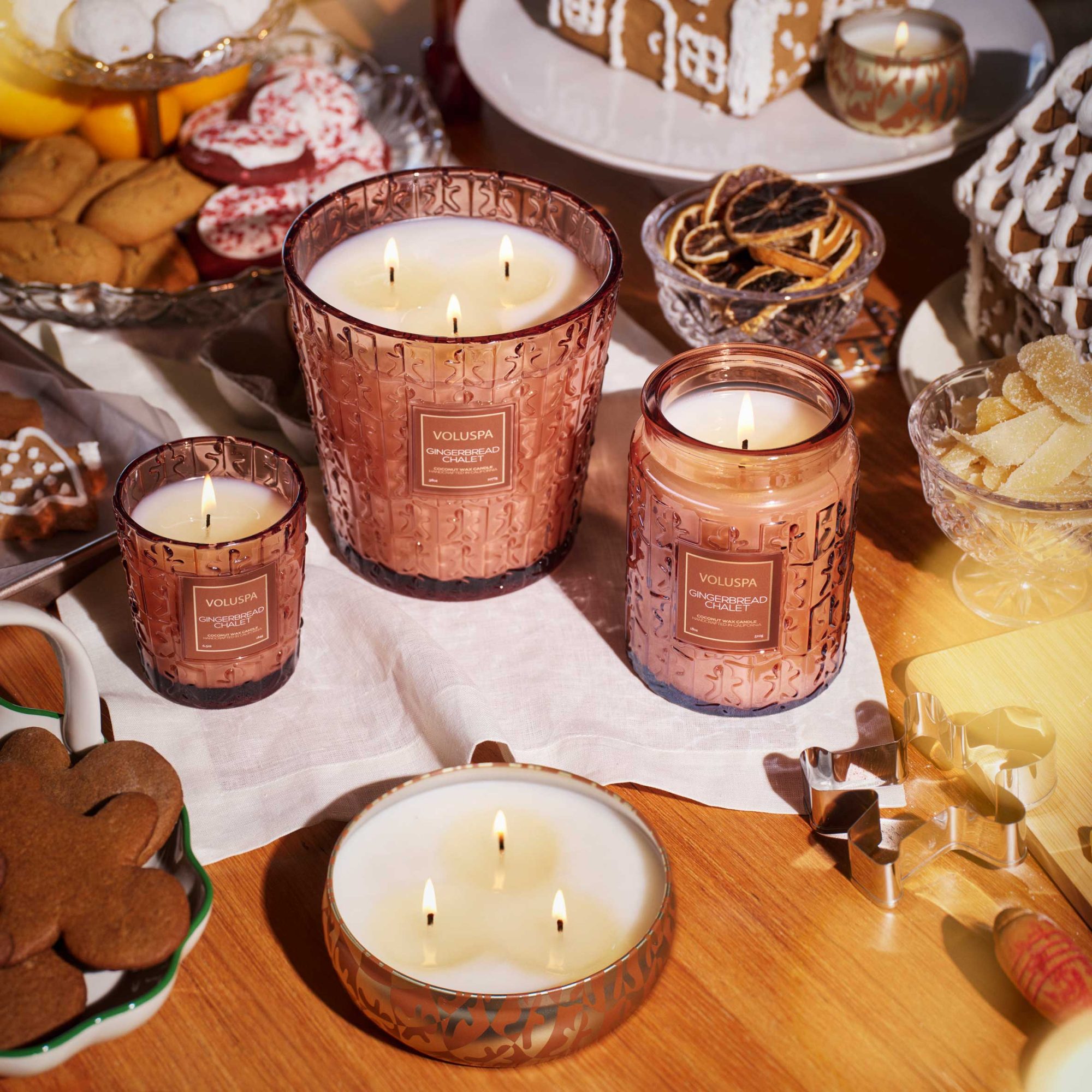 Alternative view of Gingerbread Chalet - 3 Wick Tin Candle