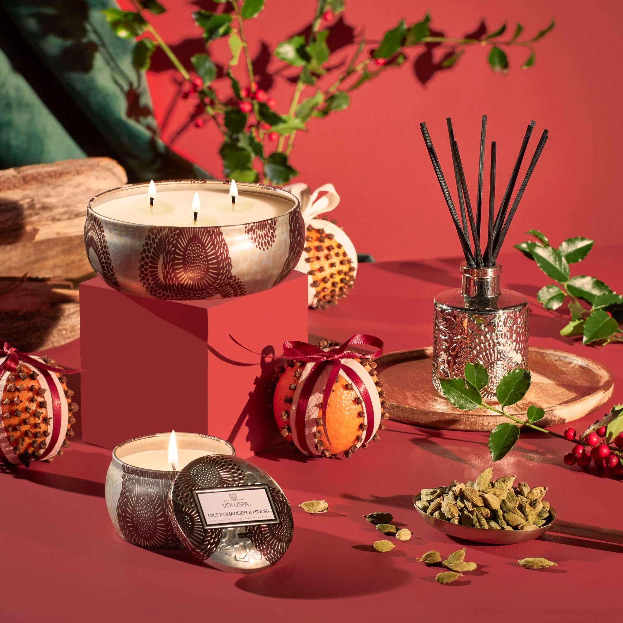Gilt Pomander & Hinoki - 3 Wick Tin Candle - Image 3