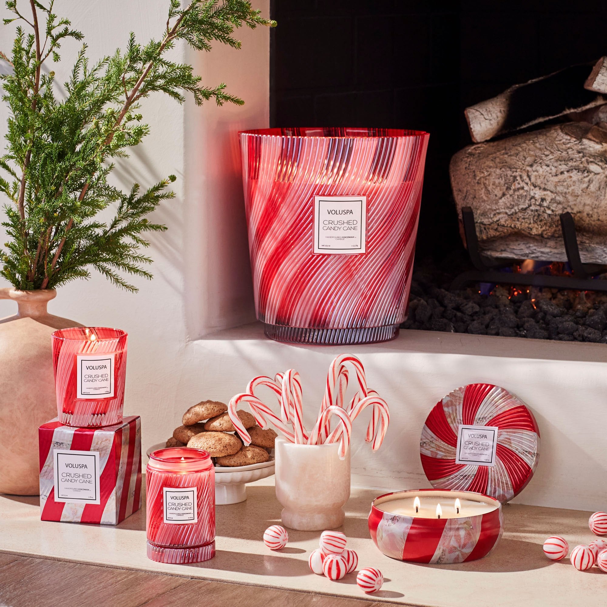 Alternative view of Crushed Candy Cane - 5 Wick Hearth Candle