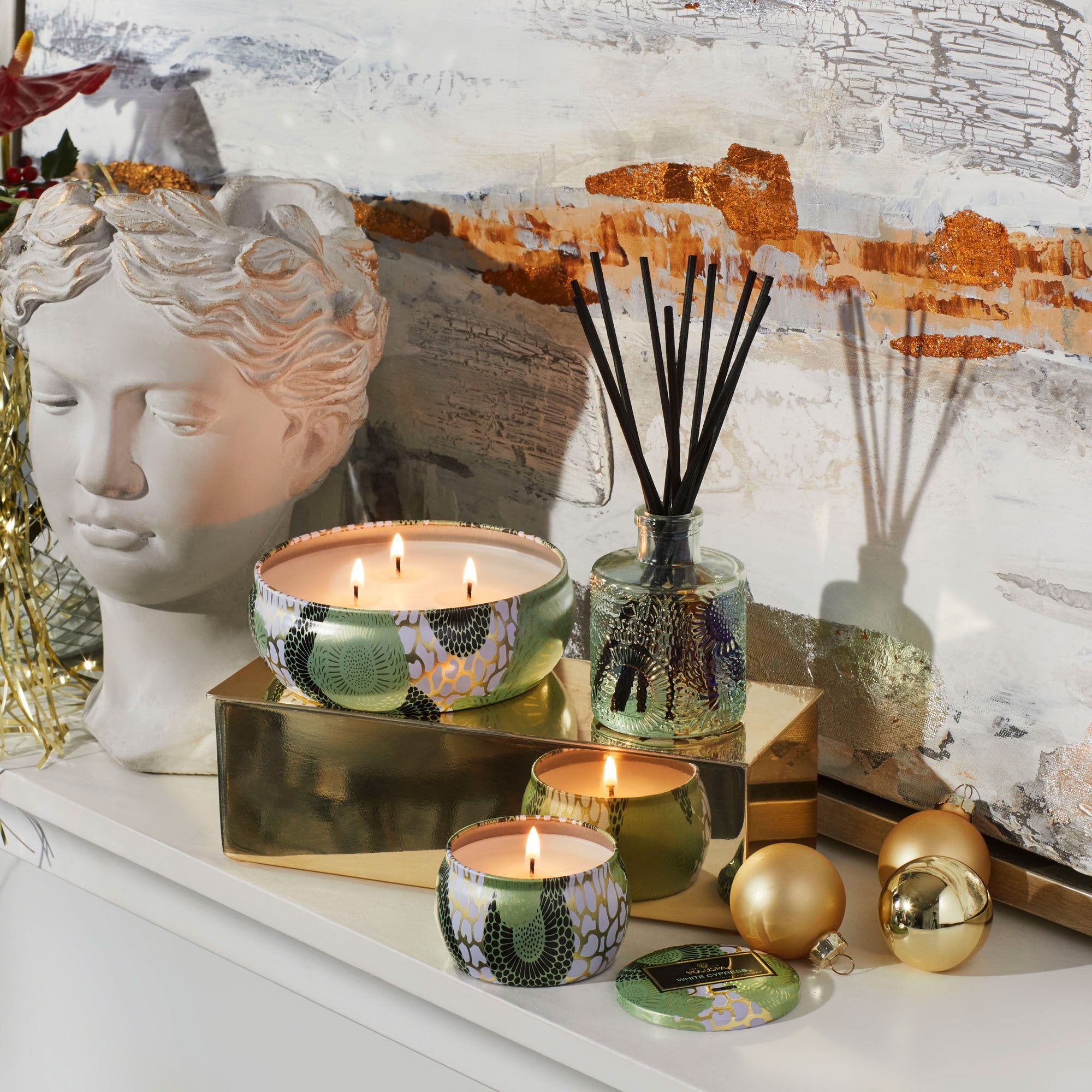 Alternative view of White Cypress - Reed Diffuser